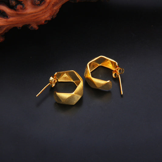 Statement Earrings Gold Hoops with Geometric Design for Stylish Looks
